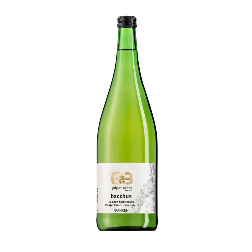 Bacchus Weißwein aus Franken Kabinett halbtrocken in der Literflasche |  schoppenweine | Weingut Geiger und Söhne